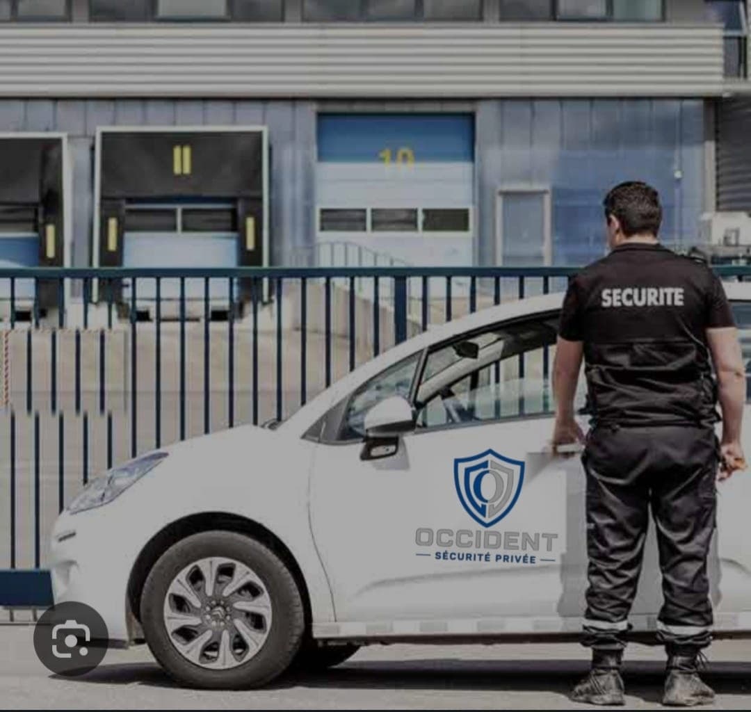 Ronde de surveillance mobile de nuit sur site professionnel en Gironde